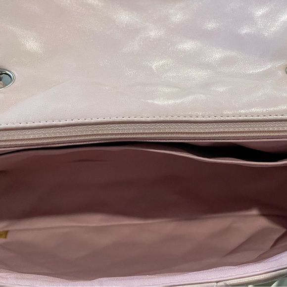 CHANEL Classic Double Flap Medium Quilted Leather Shoulder Bag Pink - Picture 6 of 11